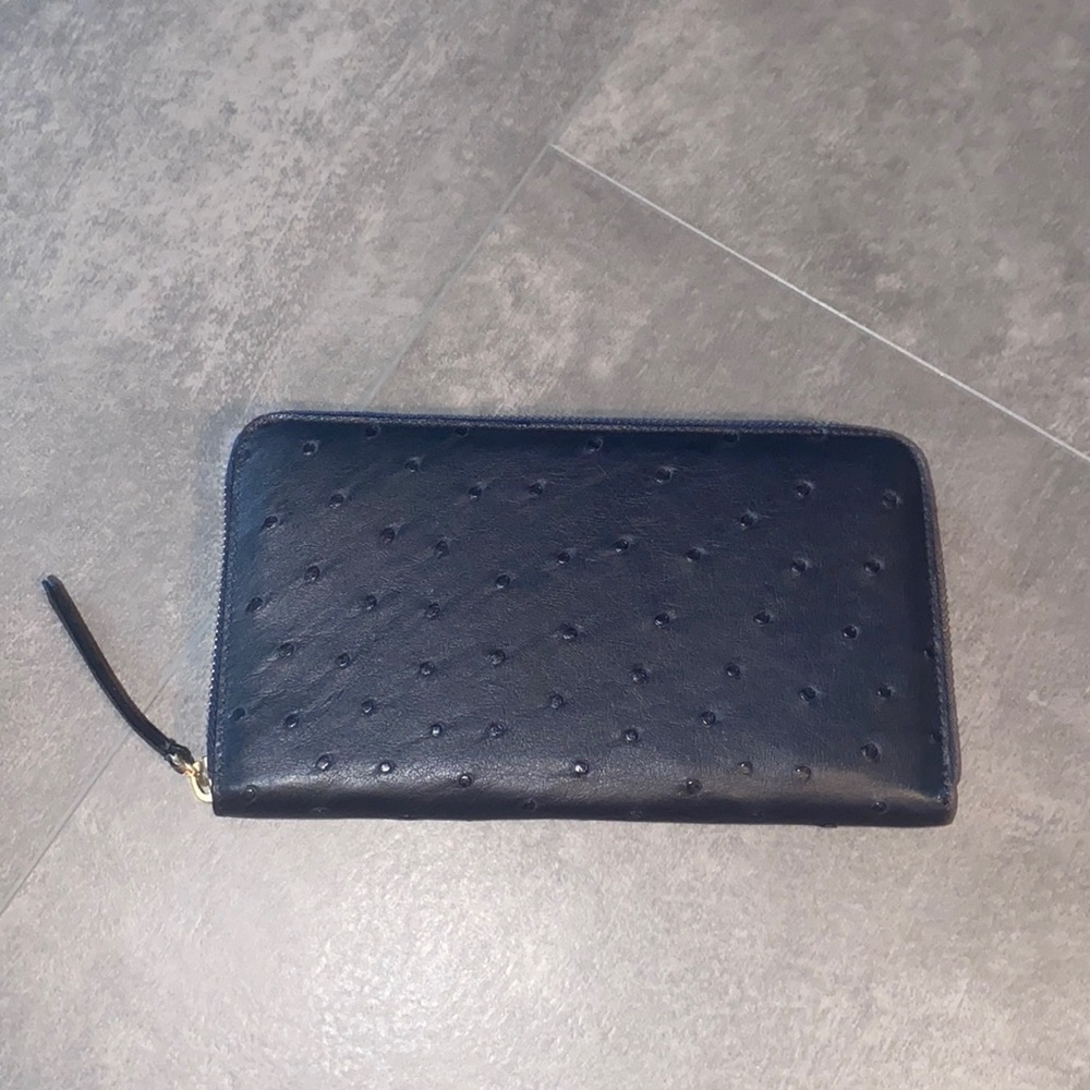 BNWT Authentic Burberry Ostrich Zip Around Wallet